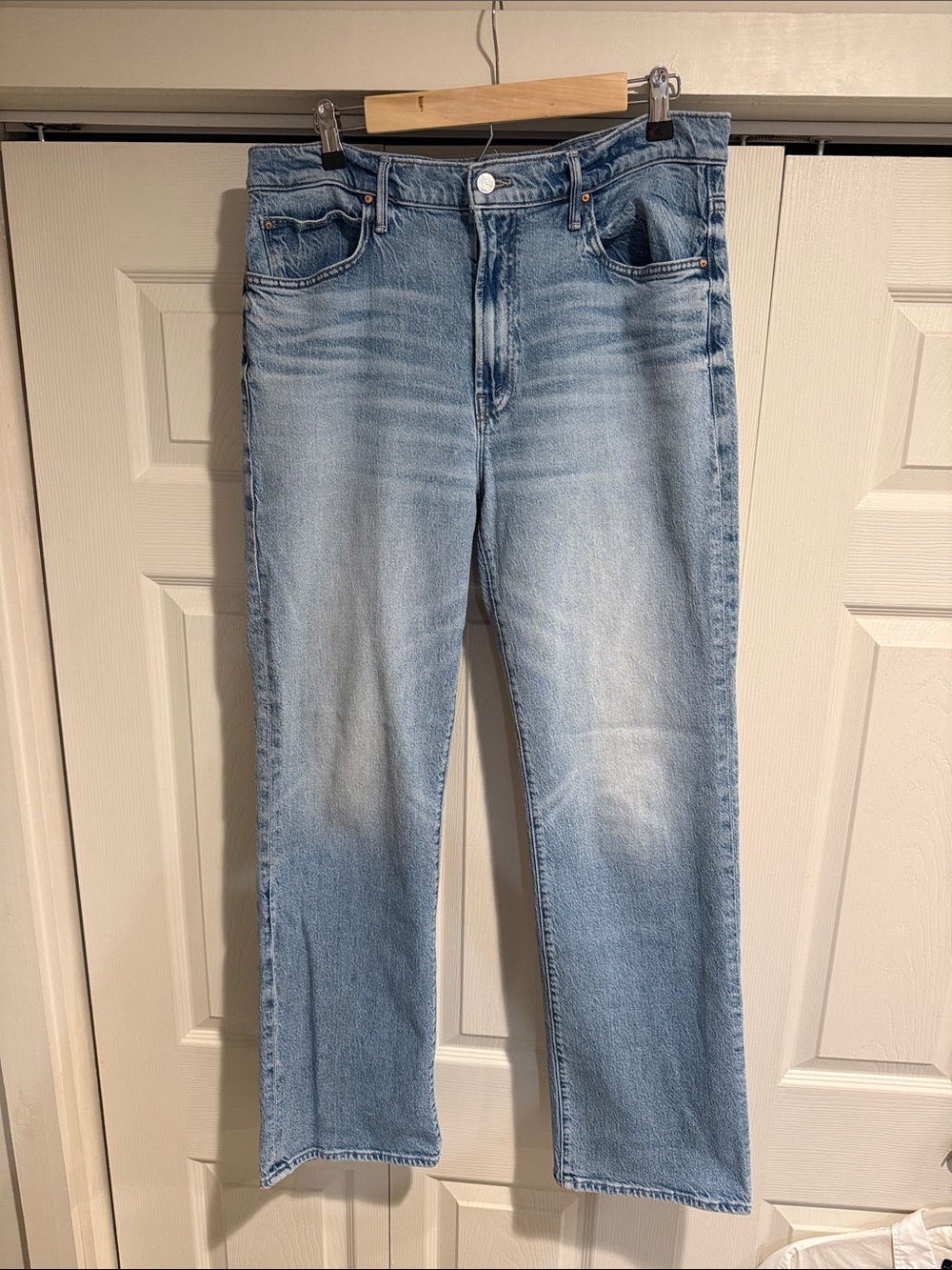 MOTHER Kick It Jeans “Never Let Go” size 34